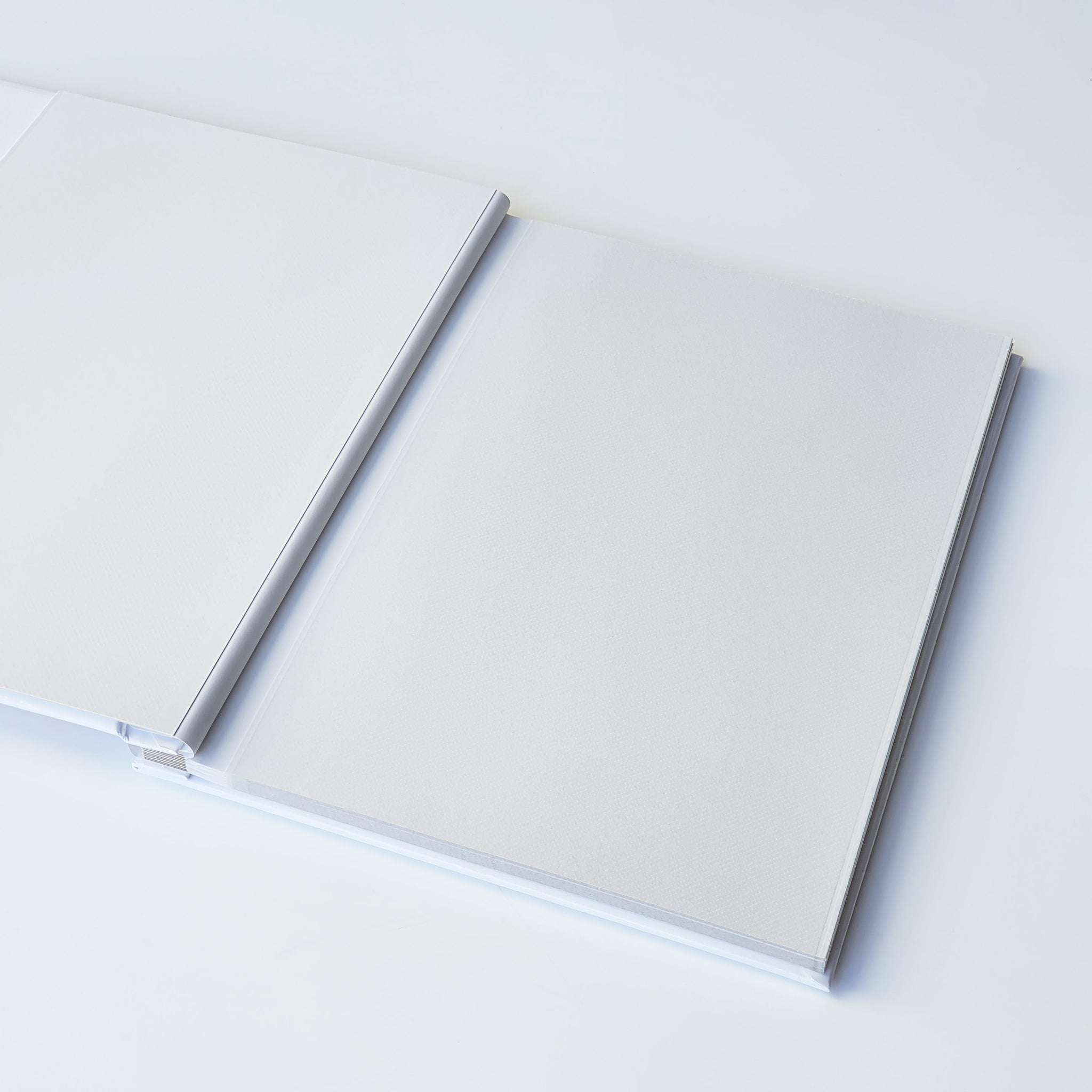 Self-adhesive Photo Album White Paper Version (oatmeal)