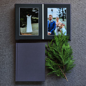 <strong> 50% off selected colours </strong> Matted Photo Album: 5x7" - 6 Photo - VERTICAL <strong> FROM </strong> The Photographer's Toolbox Matted Albums 0.01 The Photographer's Toolbox